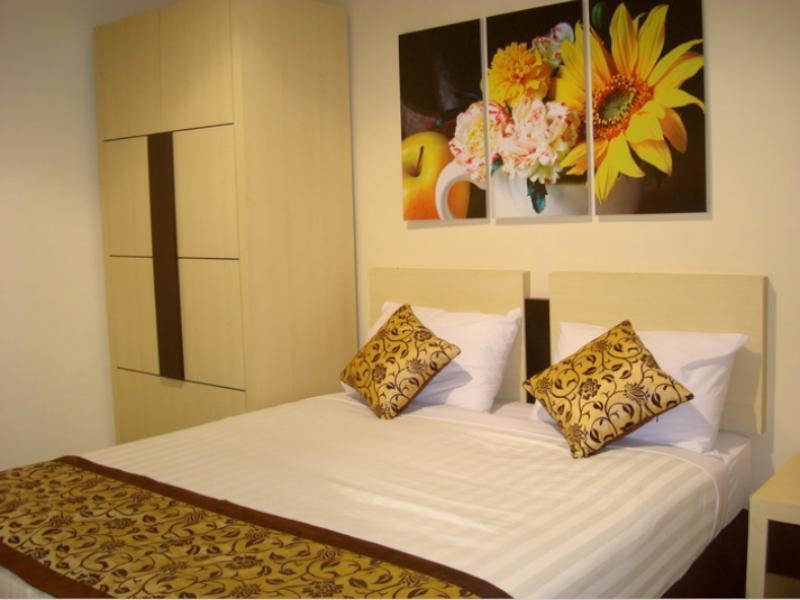 Srikandi Guesthouse Malang Exterior foto